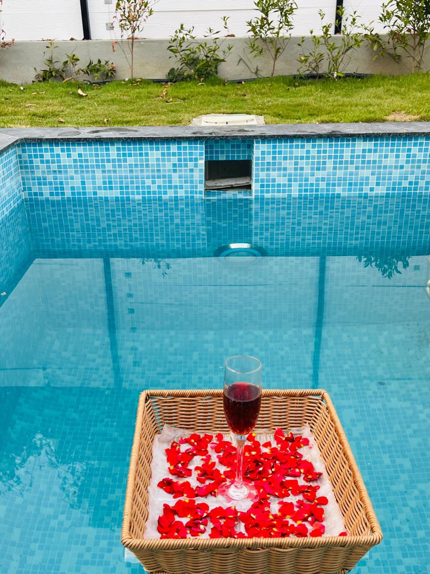 Rāmanagaram Aura Farms - Private Pool Cottages מראה חיצוני תמונה